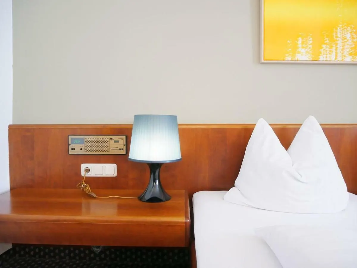 *** Bed & Breakfast Stadthaus Valentin Altotting Germany